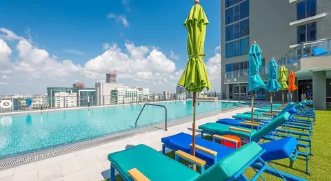 230 NE 4th St #1103, Miami, FL 33132
