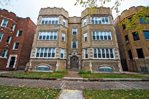7829 S Phillips Ave #7829-2, Chicago, IL 60649