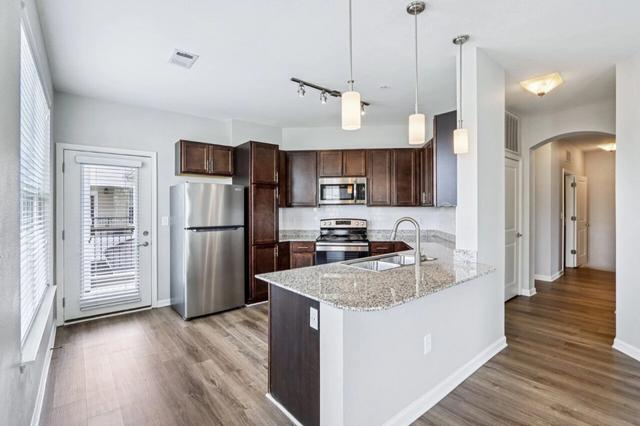 7145 Anderson Dr #701, Zionsville, IN 46077