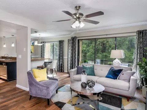 16297 Northdale Oaks Dr #622, Northdale, FL 33624