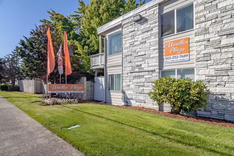 10711 10751 Northeast Weidler St #203N, Portland, OR 97220