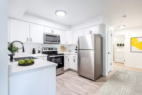 624 Suhtai Ct #617-102, Virginia Beach, VA 23451