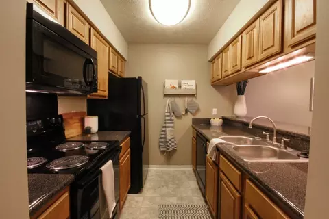 7135 Thatcher Dr #000B, Indianapolis, IN 46256