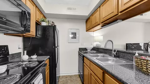 6724 Greenshire Dr #5730, Indianapolis, IN 46220