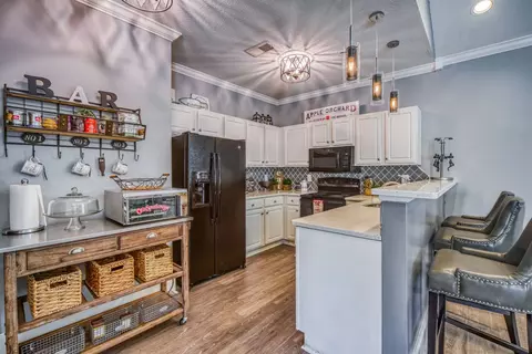 9940 Paddle Wheel Dr #303, Cordova, TN 38016