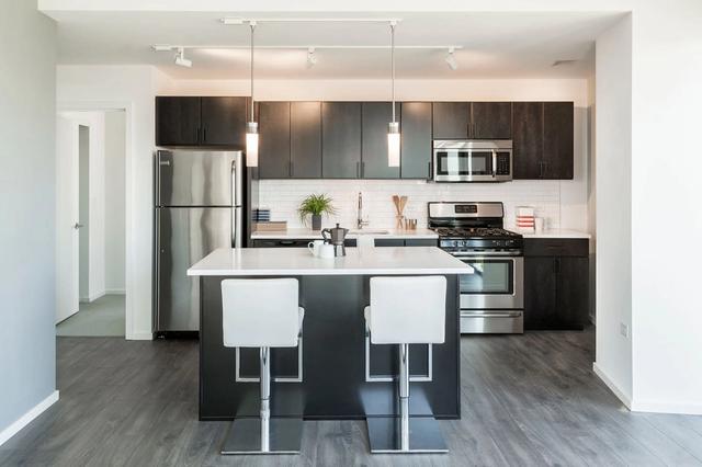5105 S Harper Ave #0502, Chicago, IL 60615