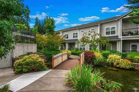 22433 NE Marketplace Dr #E1032, Redmond, WA 98053