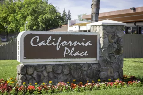 6633 Valley Hi Dr #239, Sacramento, CA 95823