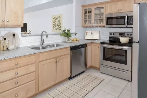 3202 Avalon Cove Ln NW #3076, Rochester, MN 55901