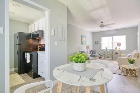 1030 E Fort King St #202, Ocala, FL 34471
