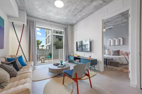 70 NW 25th St #233, Miami, FL 33127