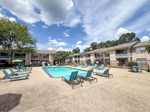 704 E Waring St #230, Dayton, TX 77535