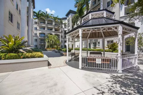 6620 SW 57th Ave #STE 108, South Miami, FL 33143