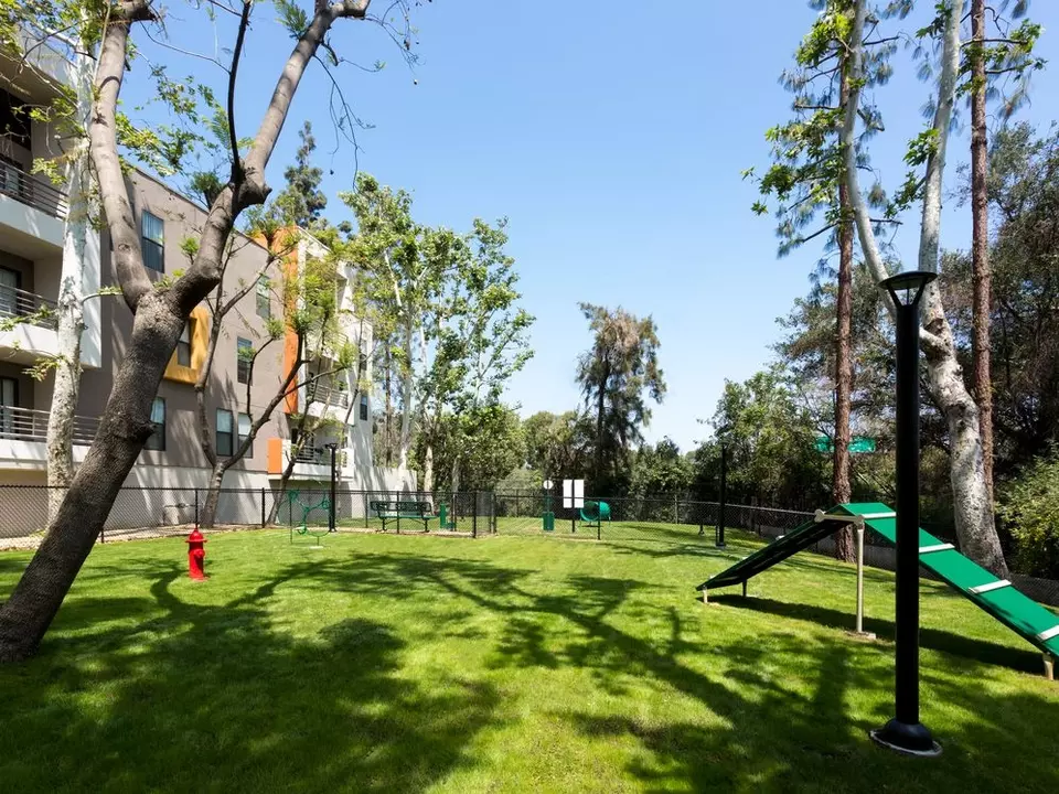  10979 Bluffside Dr #001-3309, Studio City, CA 91604 photo 35