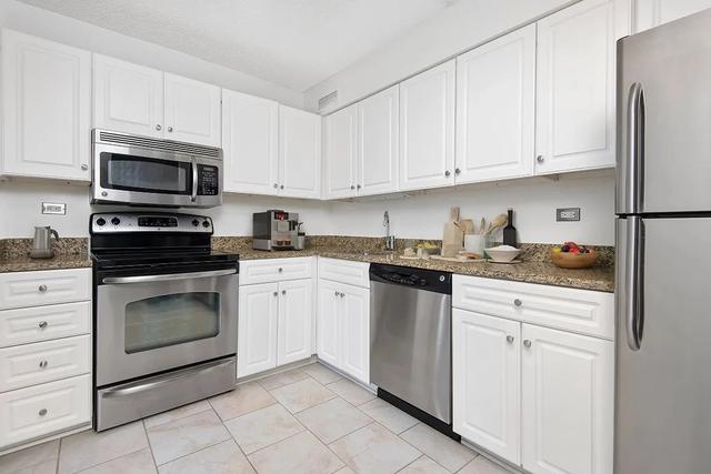 750 N Rush #803, Chicago, IL 60611