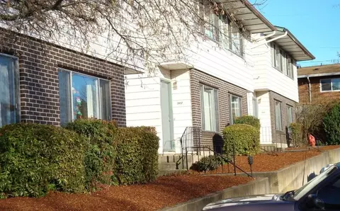 2431 E 16th St #2433, Vancouver, WA 98661
