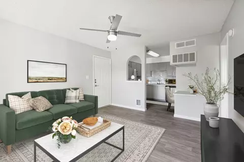 535 S Mesa Hills Dr #1527, El Paso, TX 79912
