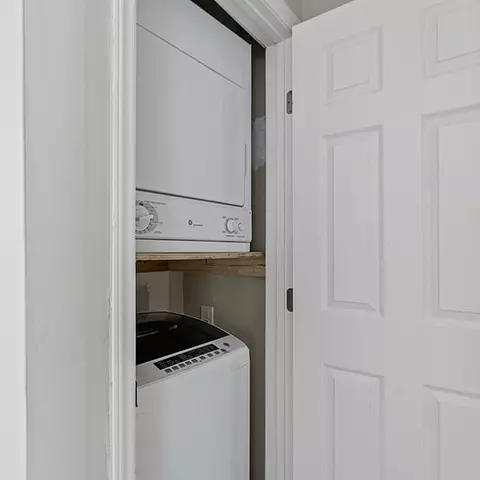 1600 Chasewood Dr #4, Charlotte, NC 28212