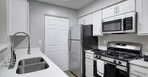 2223 E 151st St #25-08, Carmel, IN 46033