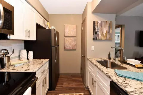 3200 Loch Ness Dr #107, Lexington, KY 40517