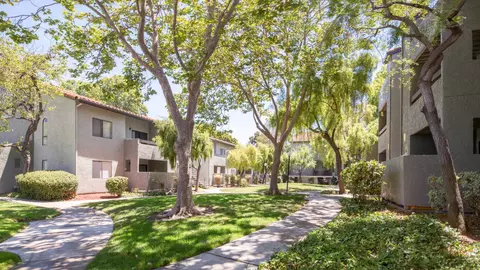 34655 Skylark Dr #233, Union City, CA 94587