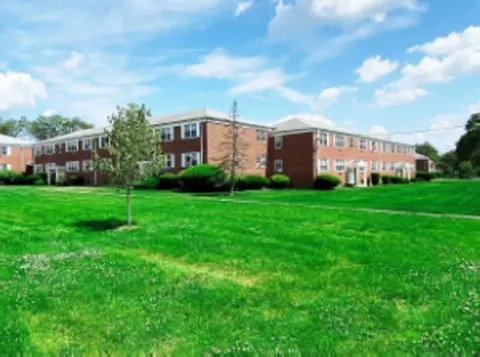 72 Folly Brook Boulevard Unit #2, Wethersfield, CT 06109