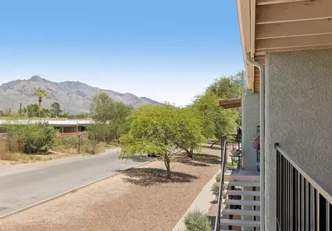 513 W Panorama Rd #46, Tucson, AZ 85704