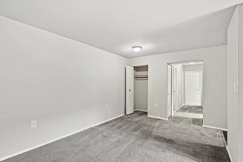 701 Fern Valley Cir #8, Catonsville, MD 21228