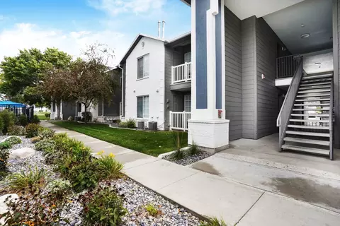 3851 S Cobble Ridge Dr #01-307, West Jordan, UT 84084
