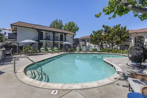 1910 Yosemite Ave #203A, Simi Valley, CA 93063