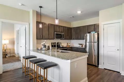 2020 S Veterans Blvd #0924, Gonzales, LA 70737