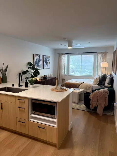 1820 Minor Ave #201, Seattle, WA 98101