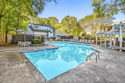 4605 Colony Rd #19F, Charlotte, NC 28226