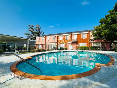 8623 Starcrest Dr #H02, San Antonio, TX 78217