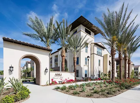 668 Spring Oak Rd #321, Camarillo, CA 93010