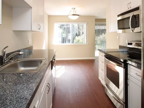235 Bernardo Ave #0401, Mountain View, CA 94043 photo 8