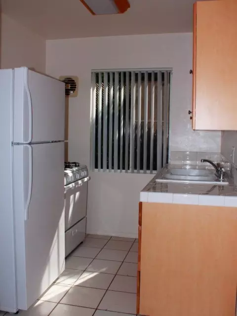 5025 Cass St #11, San Diego, CA 92109