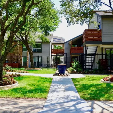 5444 Peterson Ln #21-1013, Dallas, TX 75240