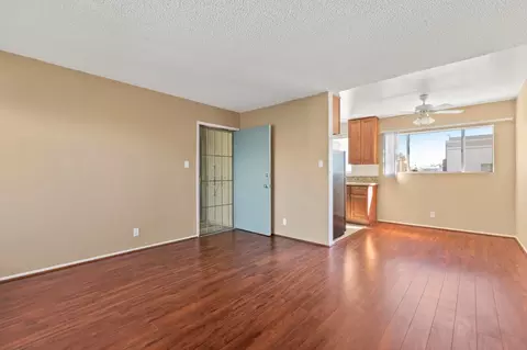 4876 San Vicente Blvd #4876S3, Los Angeles, CA 90019