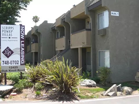 12425 Oak Knoll Rd #4C, Poway, CA 92064