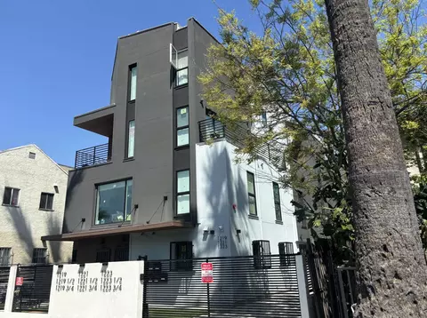 1219 1221 1223 W 36th St, Los Angeles, CA 90007
