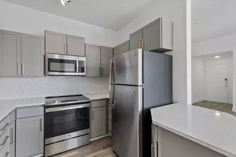 20 Morcroft Ln #611, Durham, NC 27705