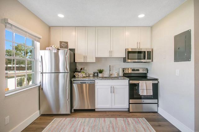 1225 Moselle Ave #18, Orlando, FL 32807