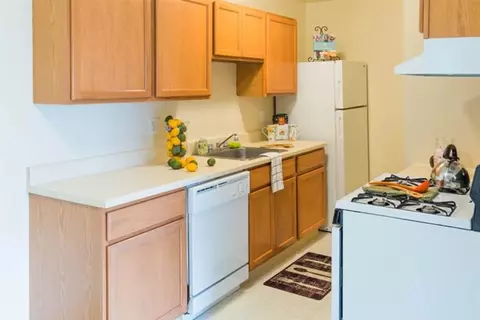 31499 Mound Rd #427H, Warren, MI 48092