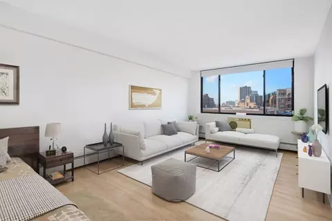 500 W Belmont #5A, Chicago, IL 60657