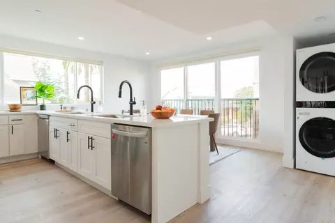1623 W 35th St, Los Angeles, CA 90018