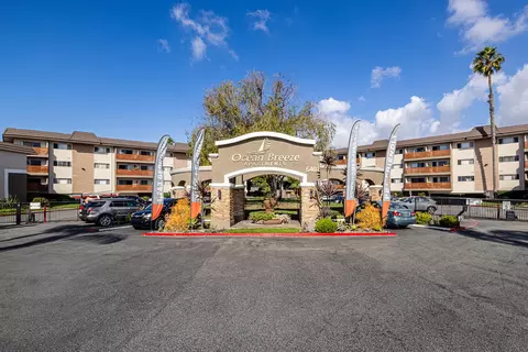 6401 Warner Ave #424, Huntington Beach, CA 92647