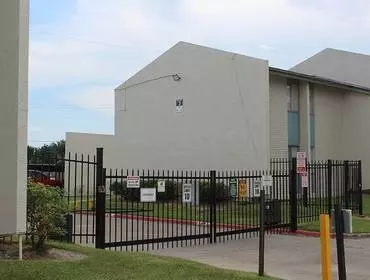 6601 Memorial Dr #B3-51, Texas City, TX 77591