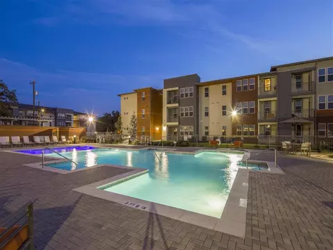 2003 S Zarzamora St, San Antonio, TX 78207