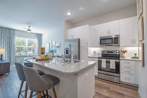 2500 Pepperwood St #1-285, Farmers Branch, TX 75234